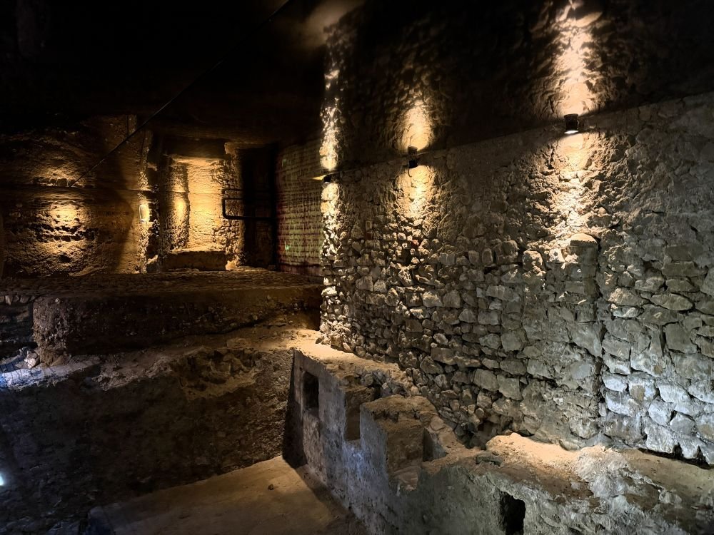 Centrinės miesto aikštės požemiai (Rynek Underground)